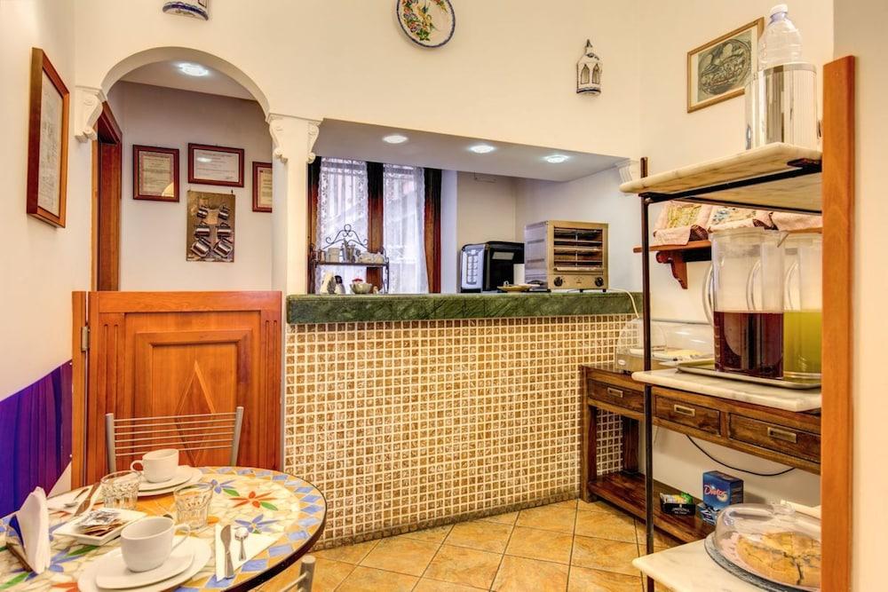 Hotel Gea Di Vulcano Róma Kültér fotó